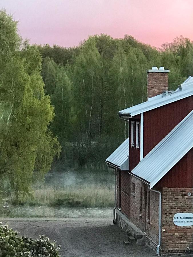 Bed and Breakfast Sjoeborg Saeng & Bassaeng Munka-Ljungby Esterno foto